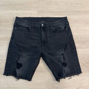 No Boundaries Black Distressed Jean Shorts